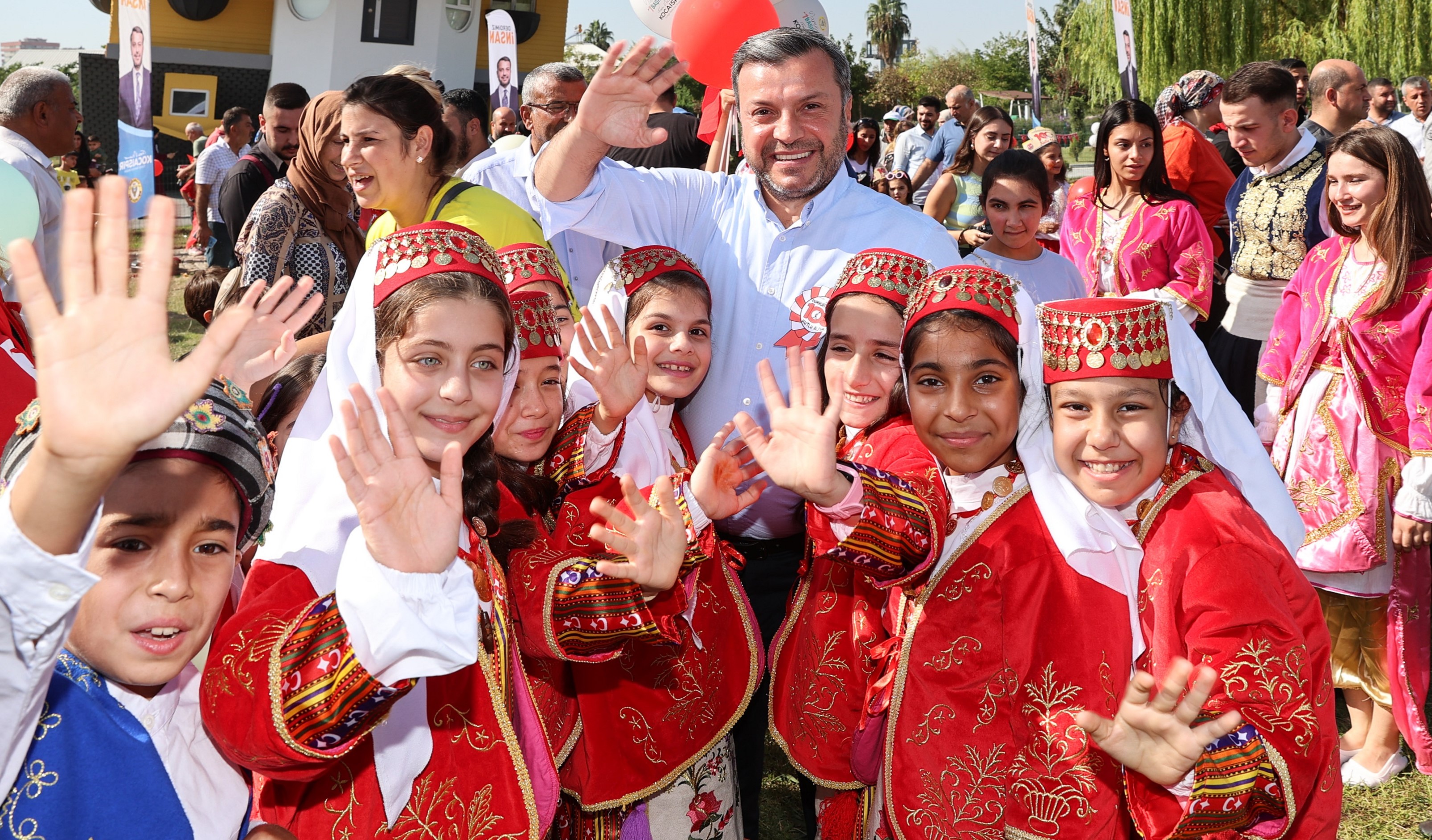 YÜREĞİR BELEDİYESİ CUMHURİYET’İN 100. YILINI COŞKUYLA KUTLADI