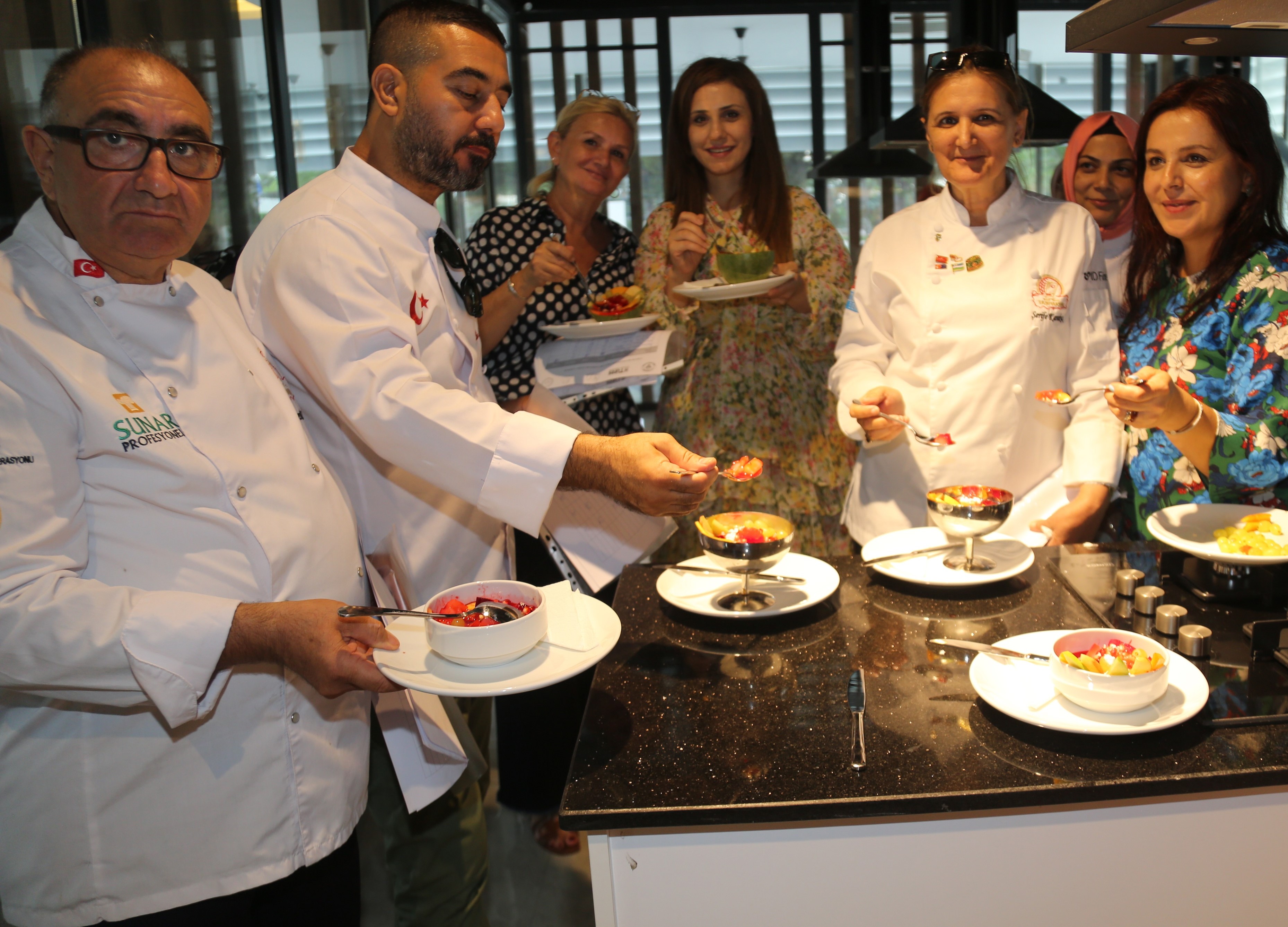 YÜREĞİR BELEDİYESİ KÜLTÜREVLERİ LEZZETTE YARIŞTI