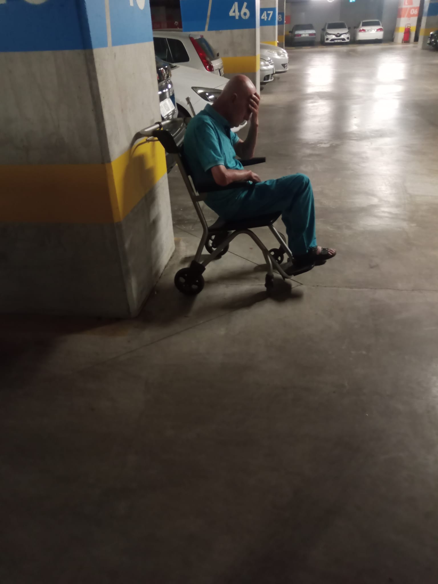 İKTİDAR SAĞLIKTA DEVRİM DİYEREK VATANDAŞI ÖLÜME TERK EDİYOR