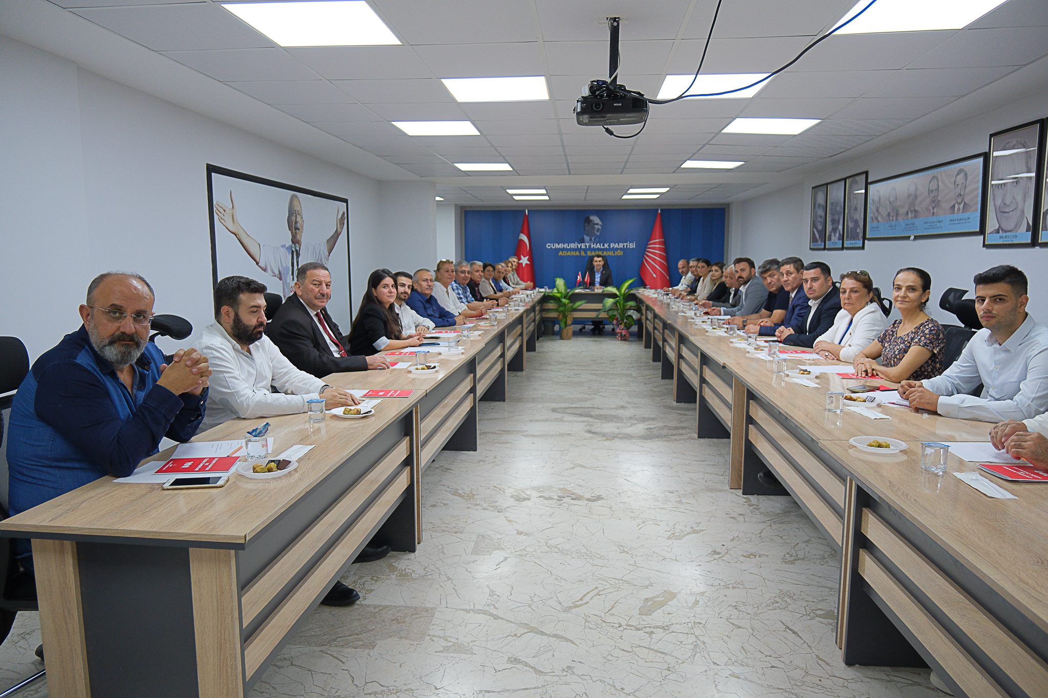 CHP’de Görev dağılımı yapıldı