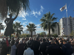 Şehit Asteğmen Mustafa Fehmi Kubilay, Memleketi Kozan’da, adına yapılan parktaki anıtı önünde anıldı.