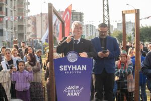 AKAY, GENÇLERİN EĞİTİMİNİN ÖNÜNDEKİ ENGELLERİ KALDIRMAYA DEVAM EDİYOR