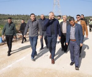 Ceyhan Sarımazı’da istinat duvarı yapılıyor, 19 km’lik yol yenileniyor