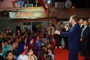 Başkan Aydar’ın teşekkür mitingine yağmur engel olamadı