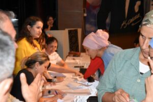 Ceyhan Belediyesi, Başvuru Yapan İhtiyaç Sahibi Tüm Öğrencilere Kırtasiye Yardımı Yaptı﻿