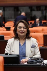 “PTT Şubeleri kapanıyor, vatandaş çileden çıkıyor!”