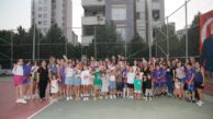 Seyhan’da 30 Ağustos Coşkusu Tenis Kortlarına Taşındı