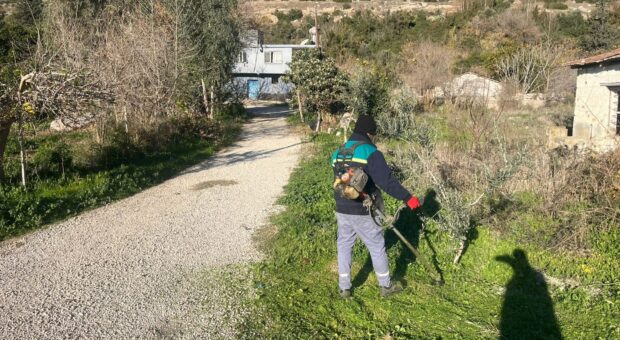 Ceyhan Belediyesi’nden Kırsal Mahallelere Eşit Hizmet