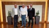 Yumurtalık Belediye Başkanı Erdinç Altıok, AOSB Başkanı Bekir Sütcü’yü ziyaret etti