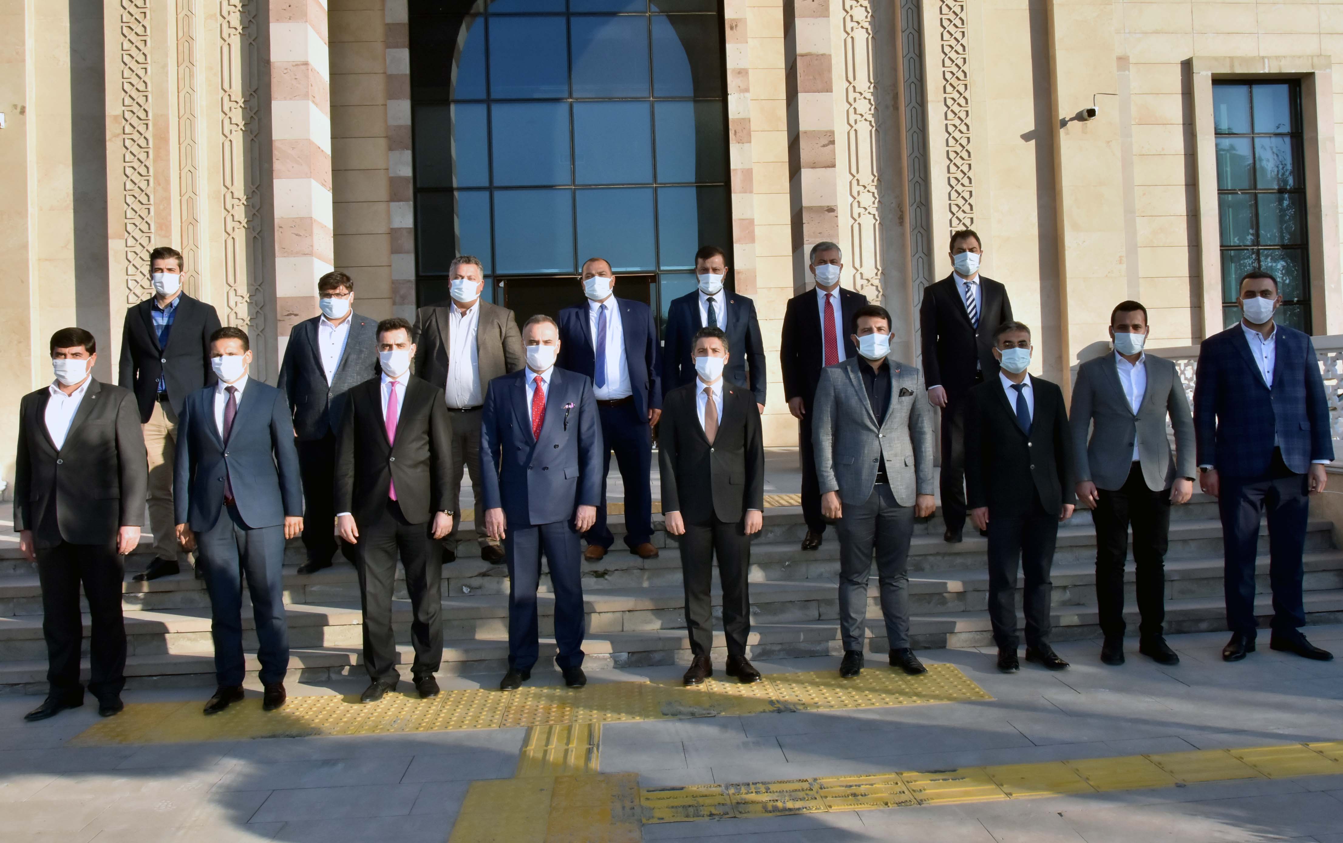 Başkan Mehmet Ay, 15 ilçe başkanıyla yılın son toplantısını yaptı