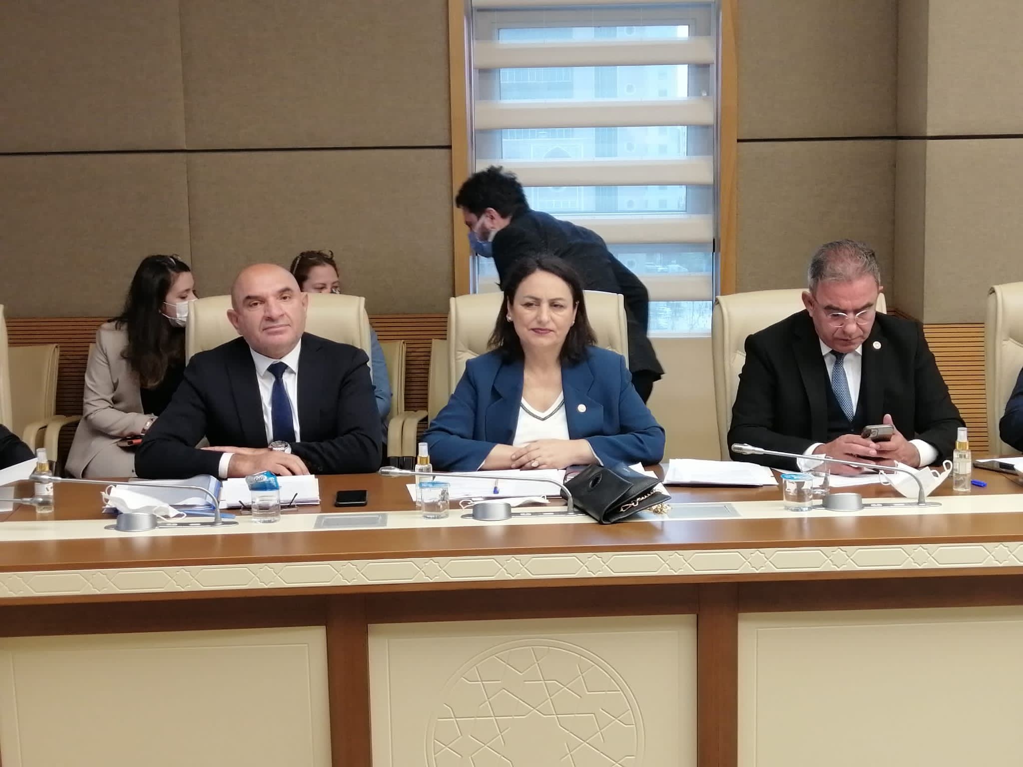 “AKP, giderayak yangından mal kaçırıyor!”