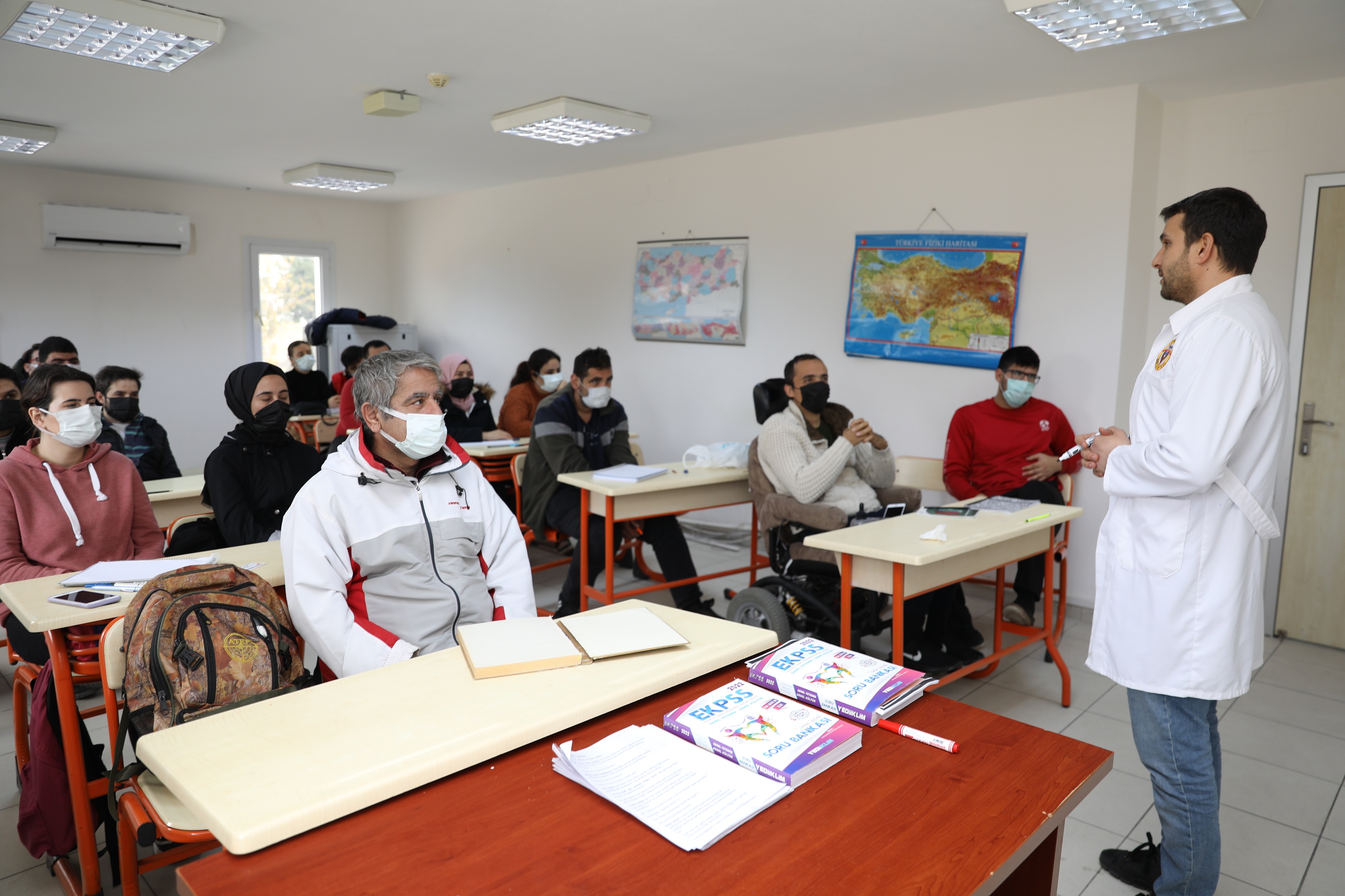 YÜREĞİR BELEDİYESİ EKPSS KURSU BAŞLADI