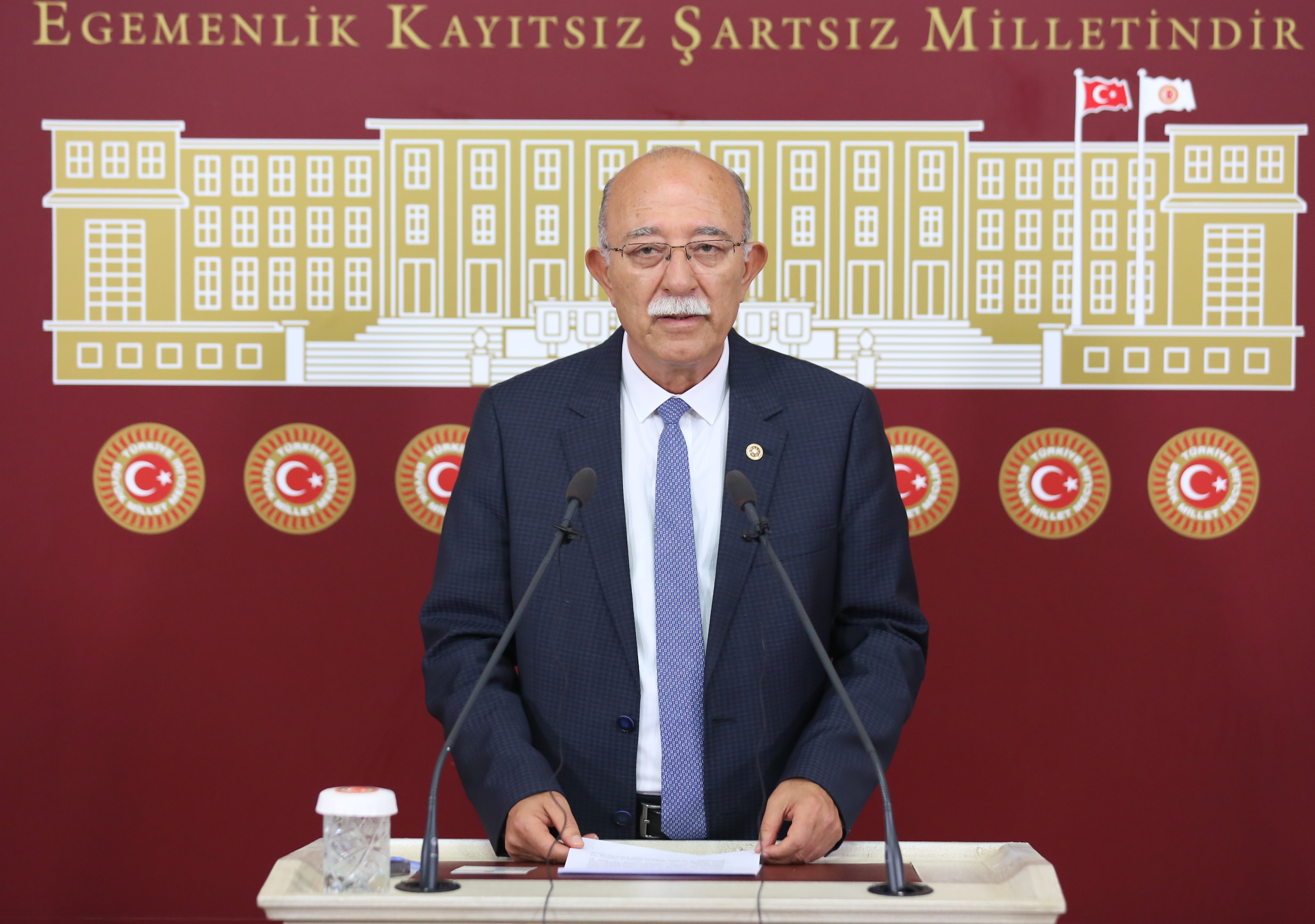 EMEKLİLERİMİZE %2,5 ZAMMI DAHİ ÇOK GÖRDÜLER!