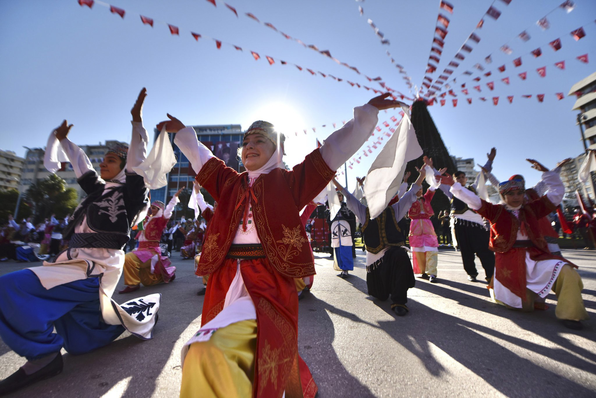 Direnişin, zaferin ve kurtuluşun 100. yılı kutlu olsun