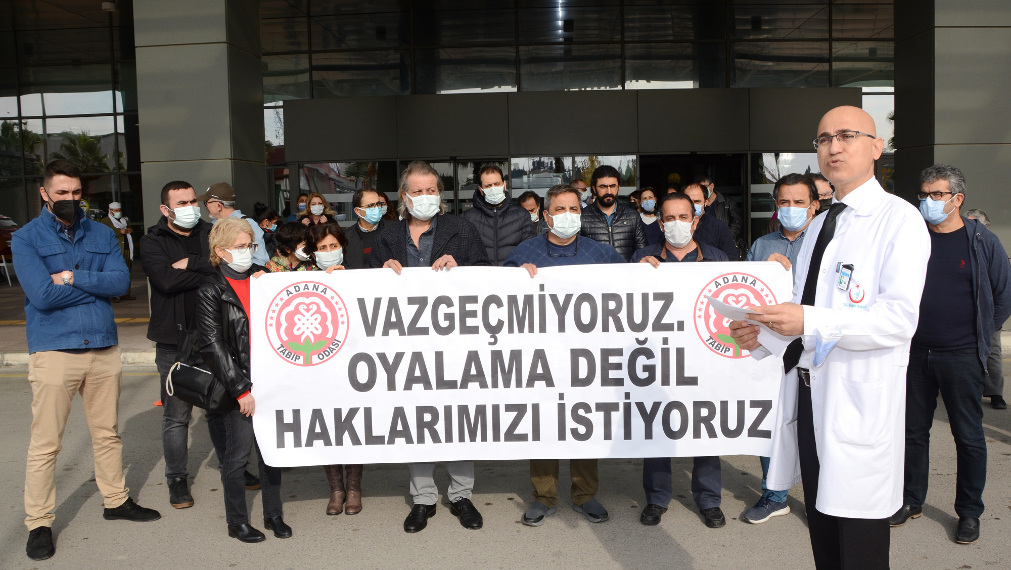 Uzm. Dr. Menteş, “Hekimler yoksulluk sınırının altında çalışıyor”