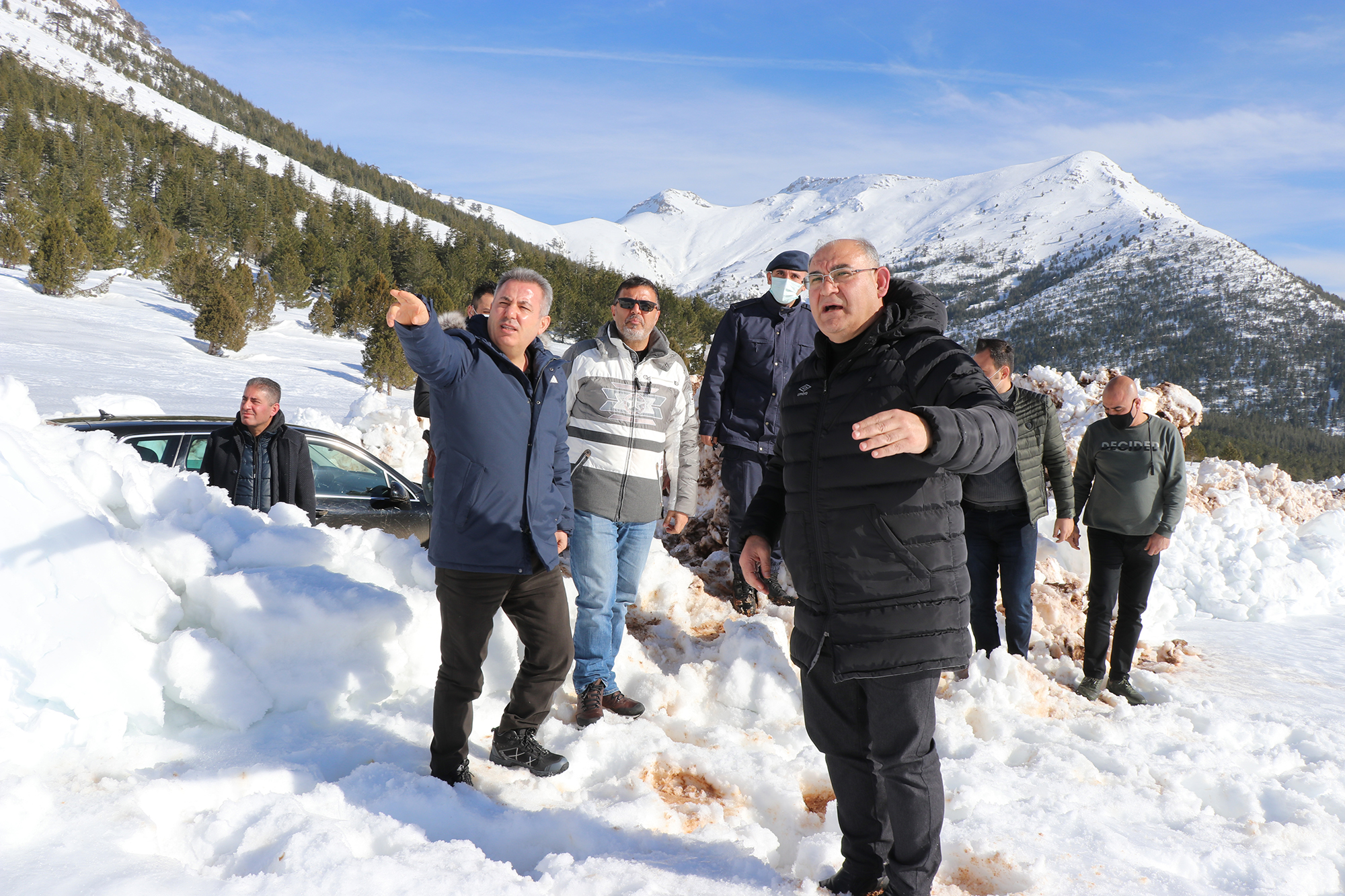 BAŞKAN ÇAY’IN HAYKIRIŞINA VALİ ELBAN KARŞILIK VERDİ