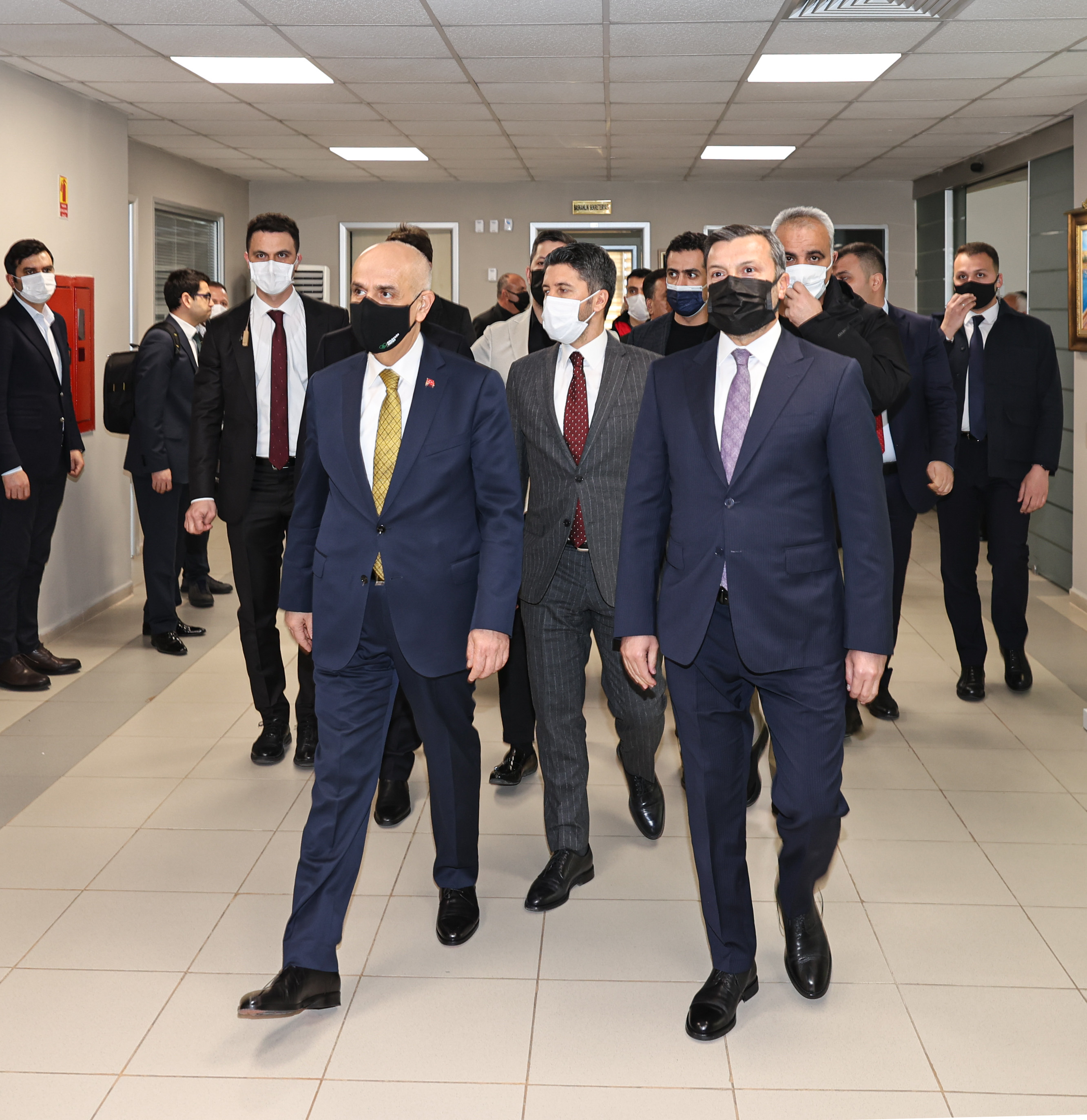 BAKAN VAHİT KİRİŞCİ BAŞKAN KOCAİSPİR’İ ZİYARET ETTİ