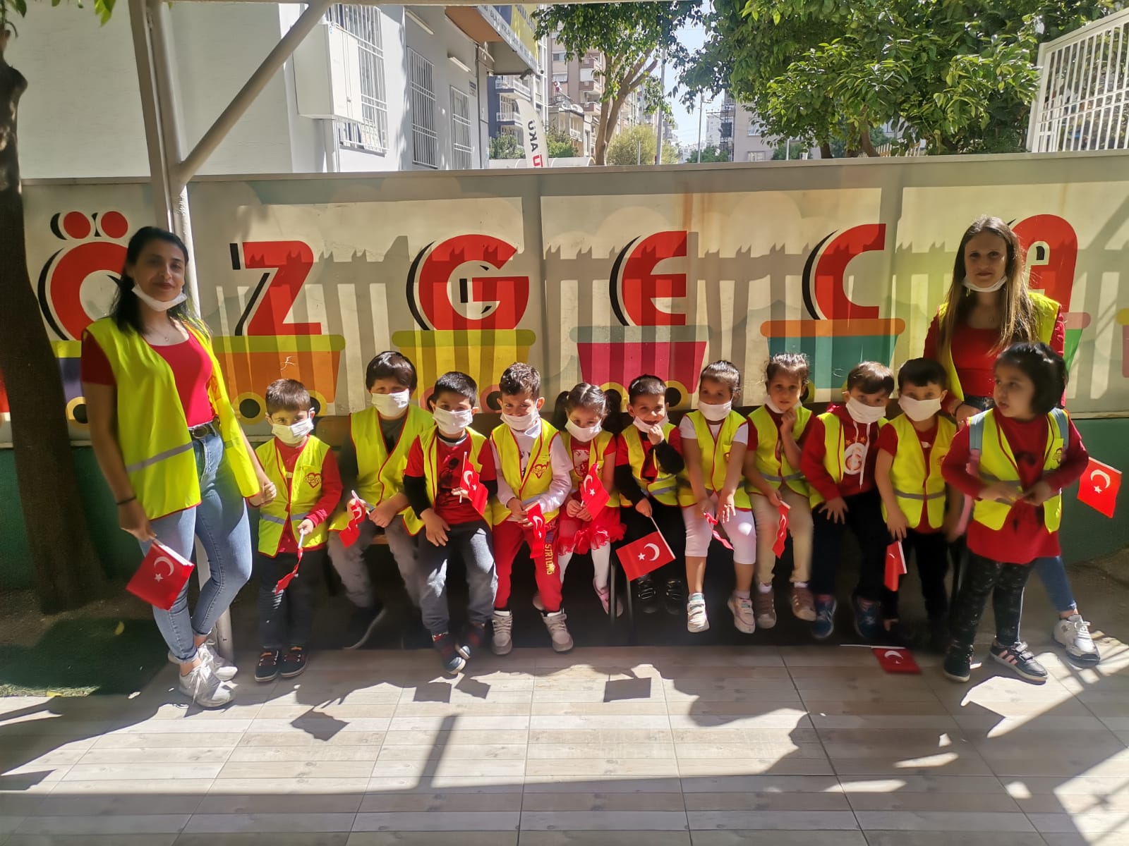 Özgecan Çocuklarından Coşkulu Kutlama…