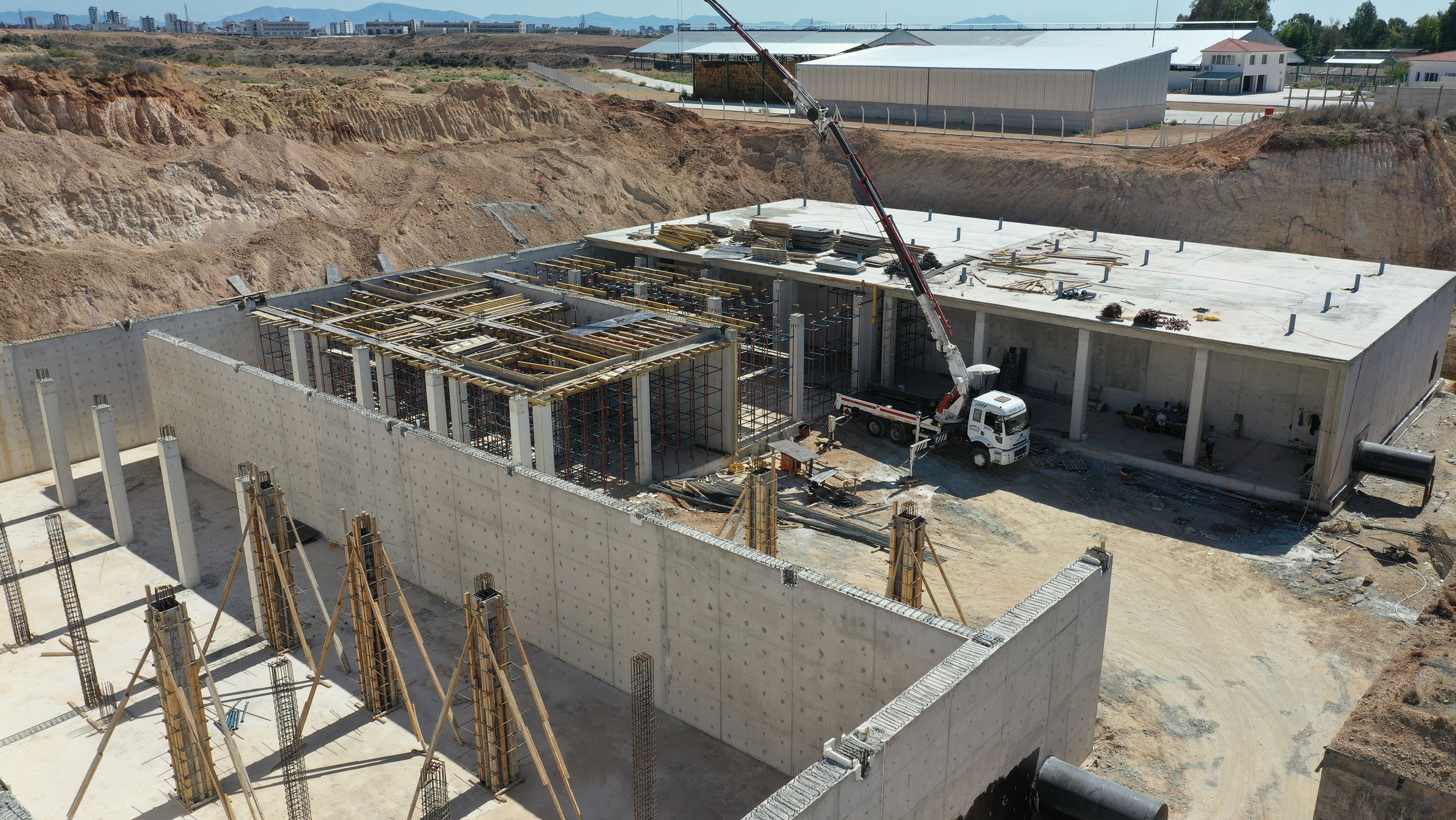 ASKİ çalışıyor Adana’nın sorunları azalıyor