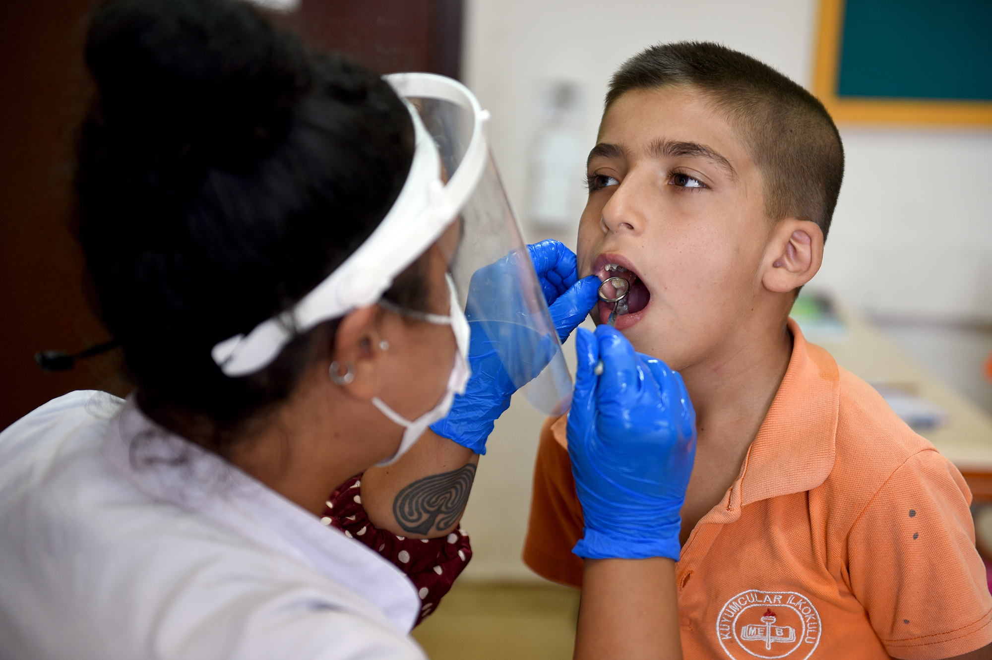 SEYHANLI ÇOCUKLARA AĞIZ VE DİŞ SAĞLIĞI TARAMASI