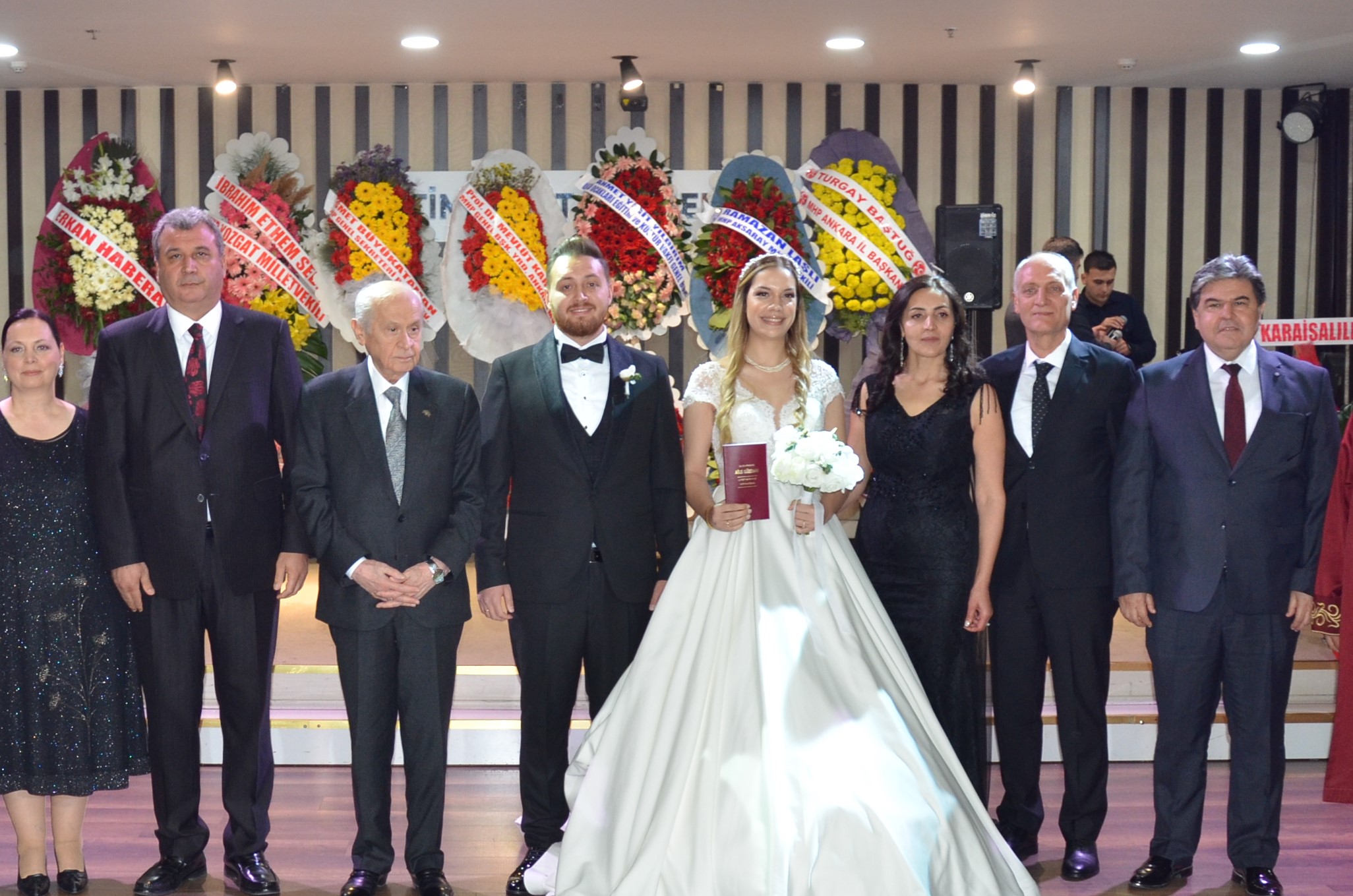 Devlet Bahçeli nikâh şahidi!