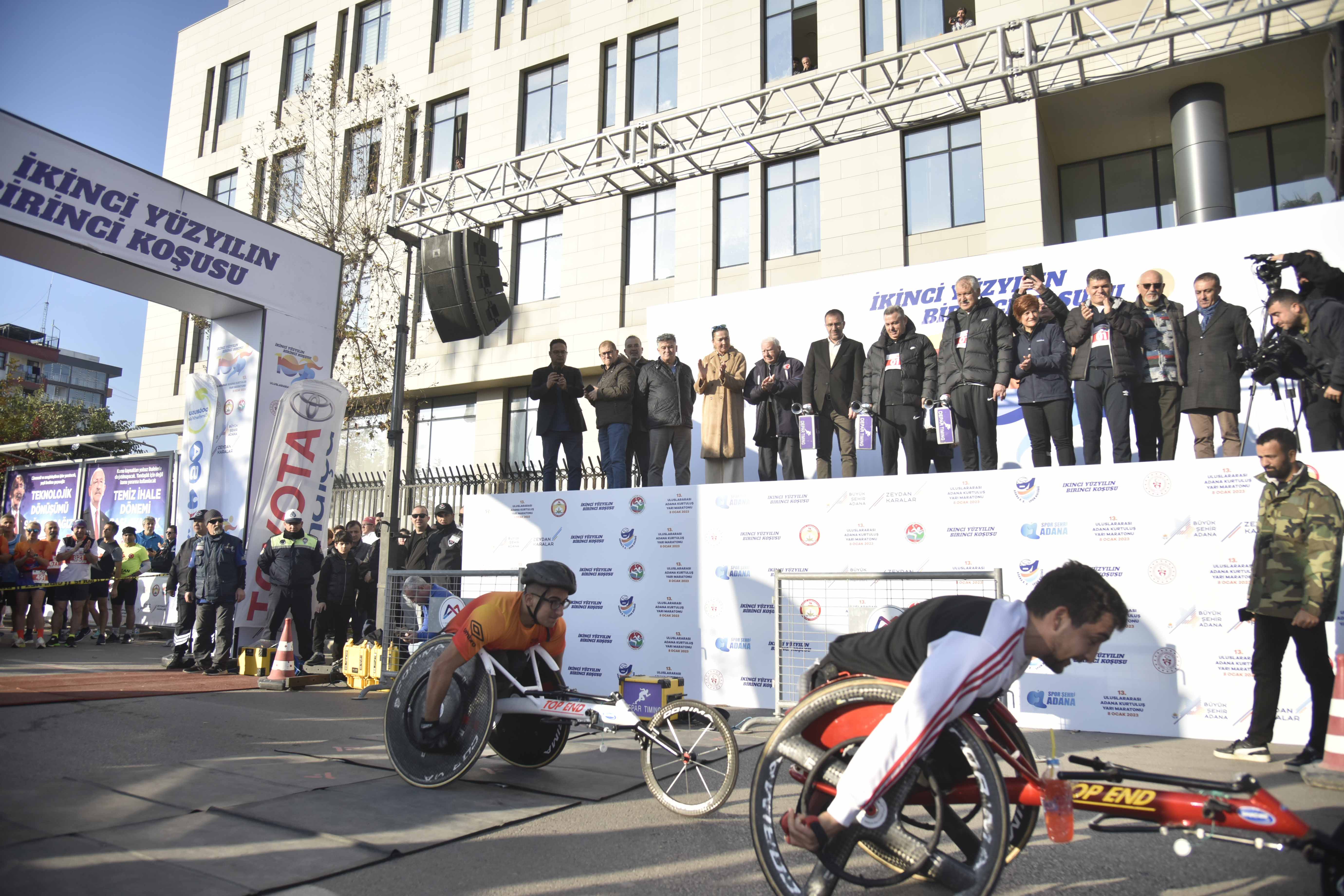 5 Ocak Adana’nın Kurtuluşu 13. Uuslararası Yarı Maratonu koşuldu