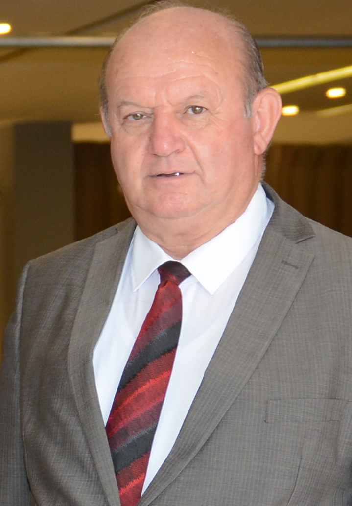 Esendemir; “Karın tokluğuna çalışanların bayramı olmaz”