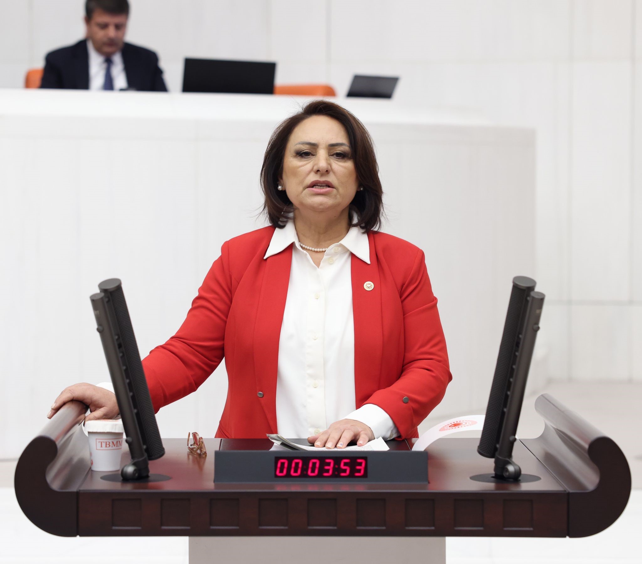 “Küçük üretici ve tedarikçi zincir marketler karşısında eziliyor”