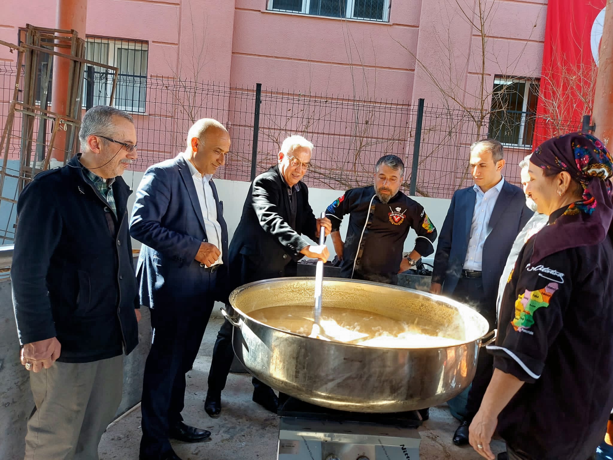 Yusuf KANLI: Asla umutsuz olmayacağız, asla yılmayacağız