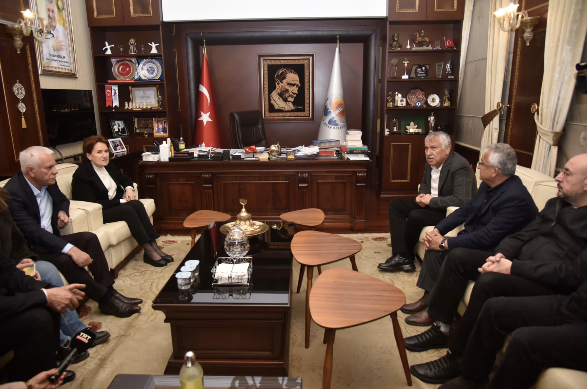 Meral Akşener ve Ahmet Nur Çebi, Zeydan Karalar’ı ziyaret etti