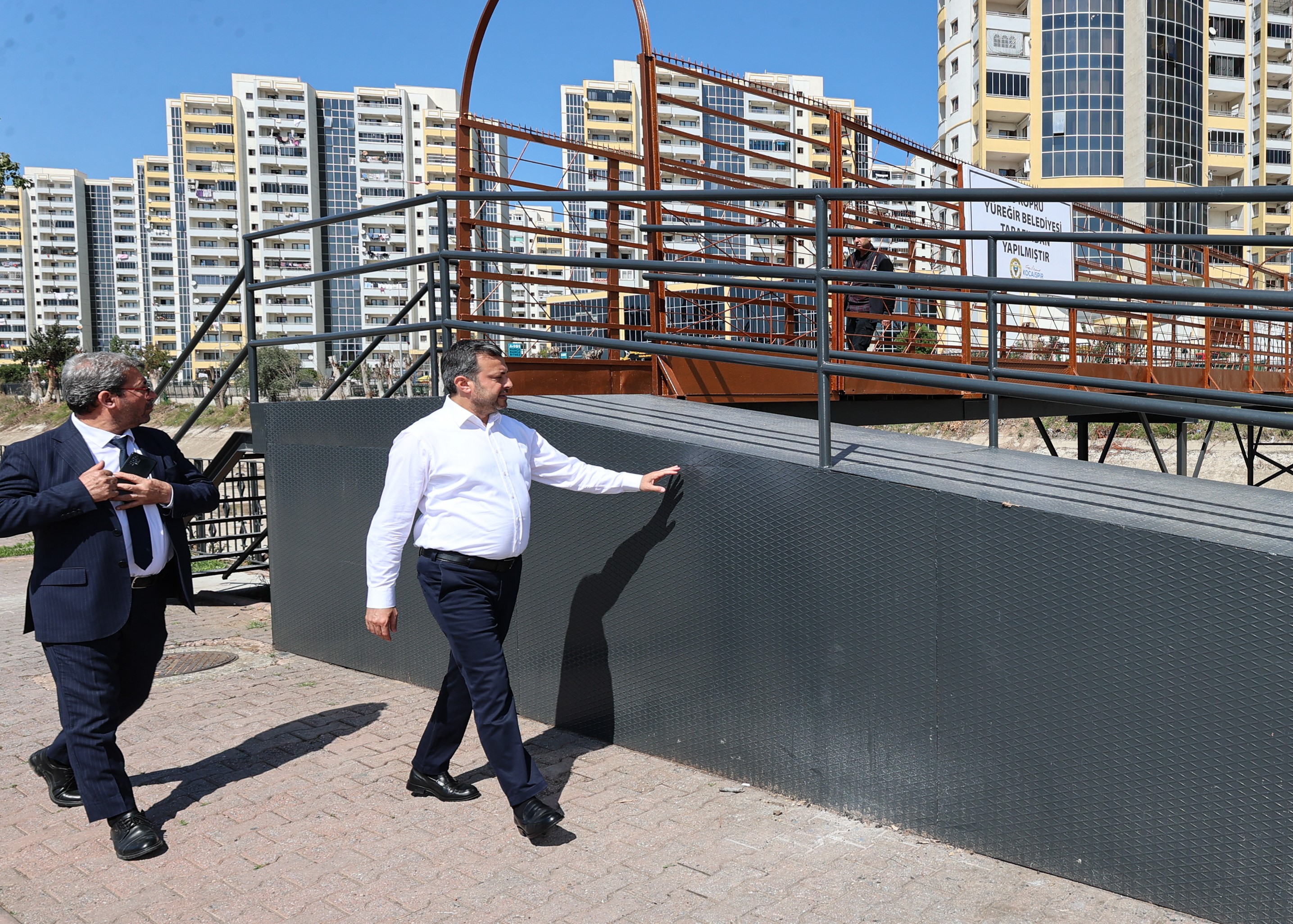 BAŞKAN KOCAİSPİR, SOKAK SAĞLIKLAŞTIRMA PROJESİNİ YERİNDE İNCELEDİ