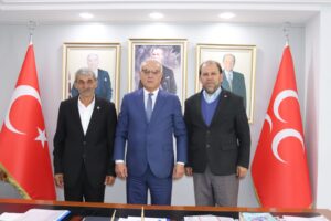 MHP Saimbeyli’de bayrak değişimi