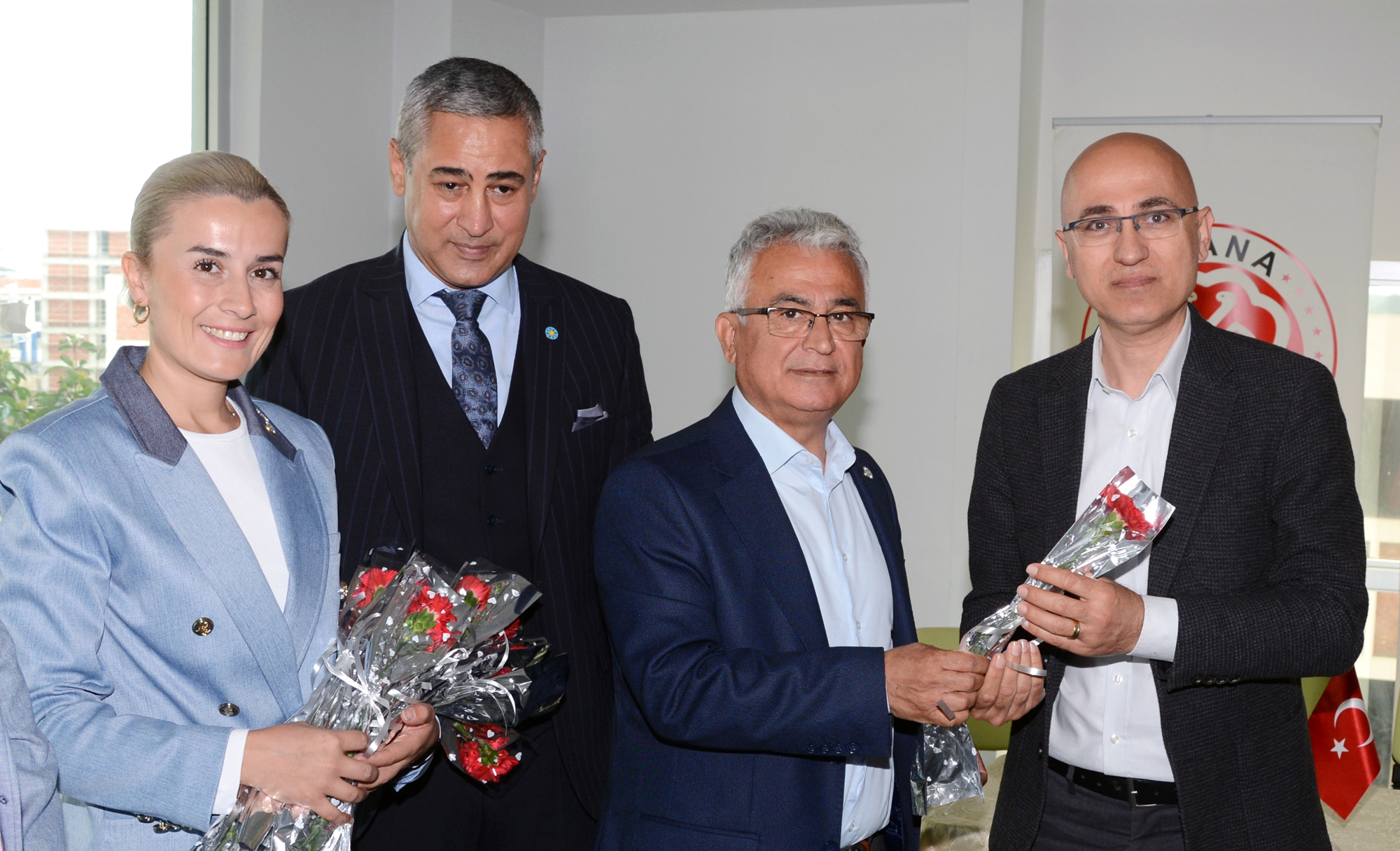 “Türkiye’yi doktorların gitmek zorunda kalmayacakları bir ülke haline getireceğiz”