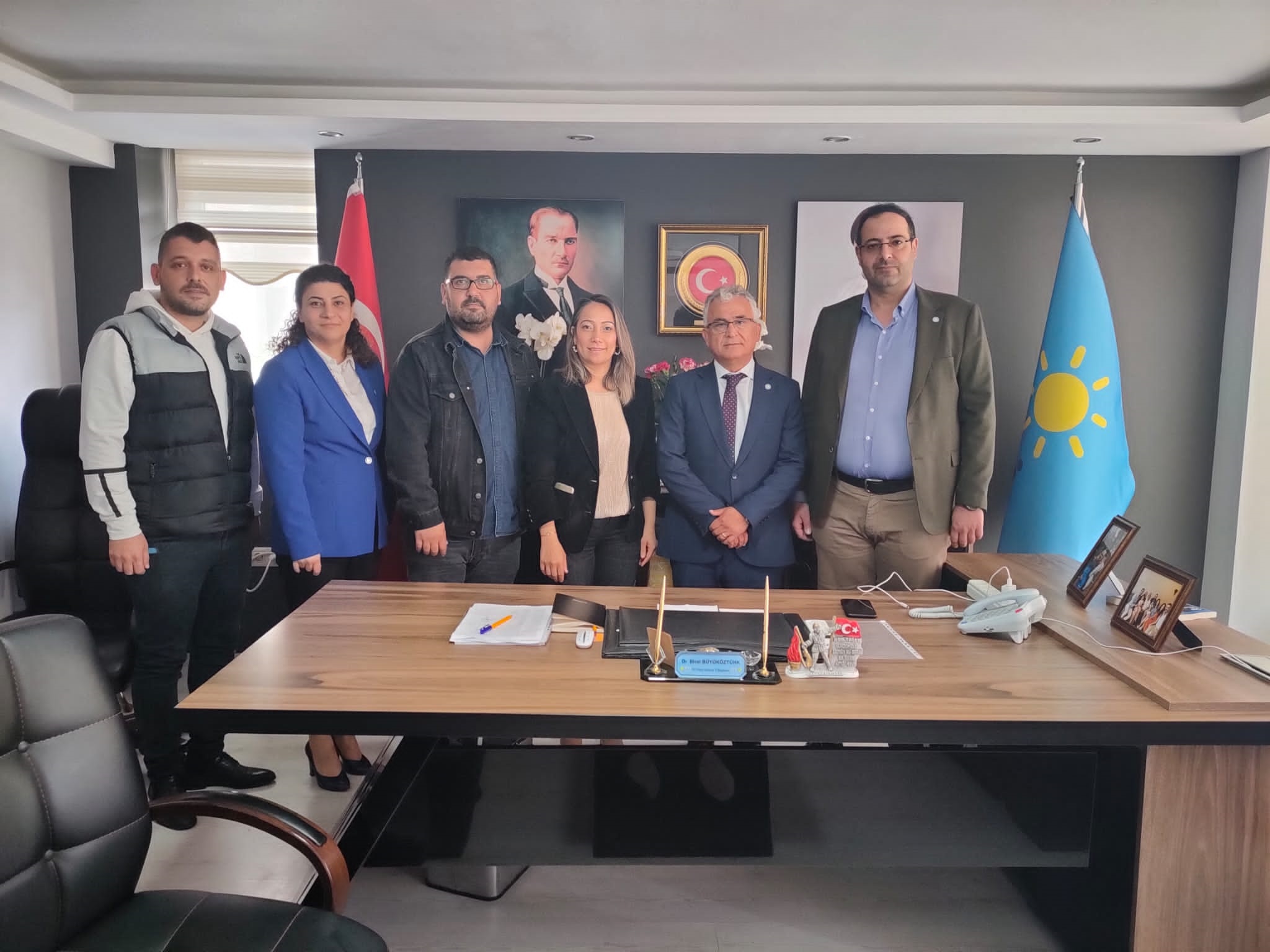 İYİ Parti Adana’da çok güzel hareketler ŞAŞMAZ’DAN BÜYÜKÖZTÜRK’E NEZAKET ZİYARETİ