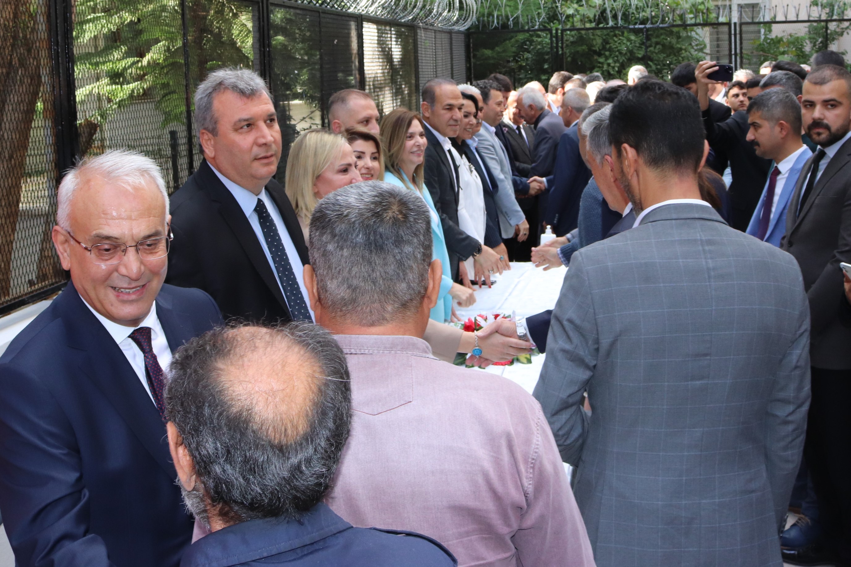 MHP Adana’da bayramlaşmaya yoğun ilgi