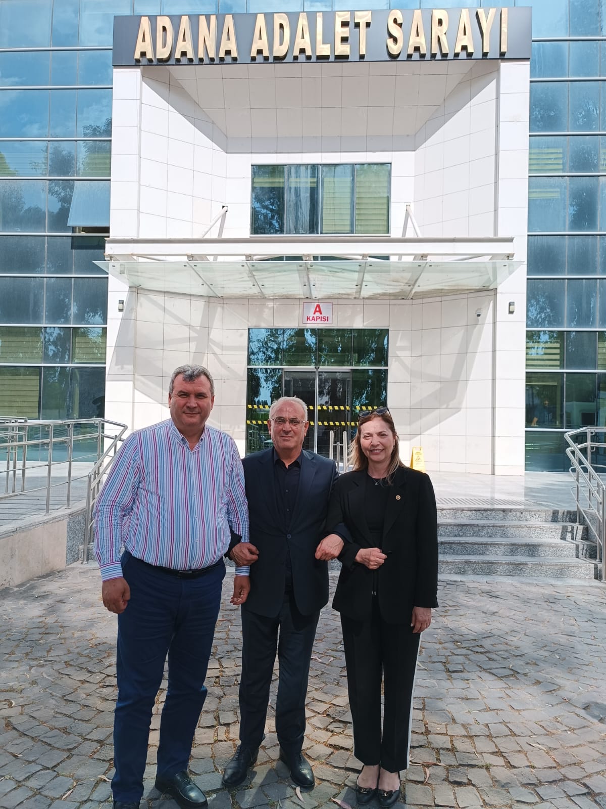 MHP’li Varlı ve Ersoy mazbatalarını aldılar