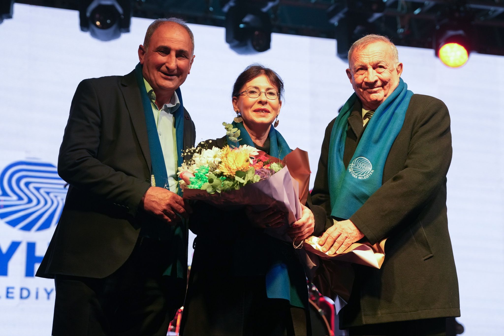 SEYHANLILAR YENİ YILI ERKEN KUTLADI