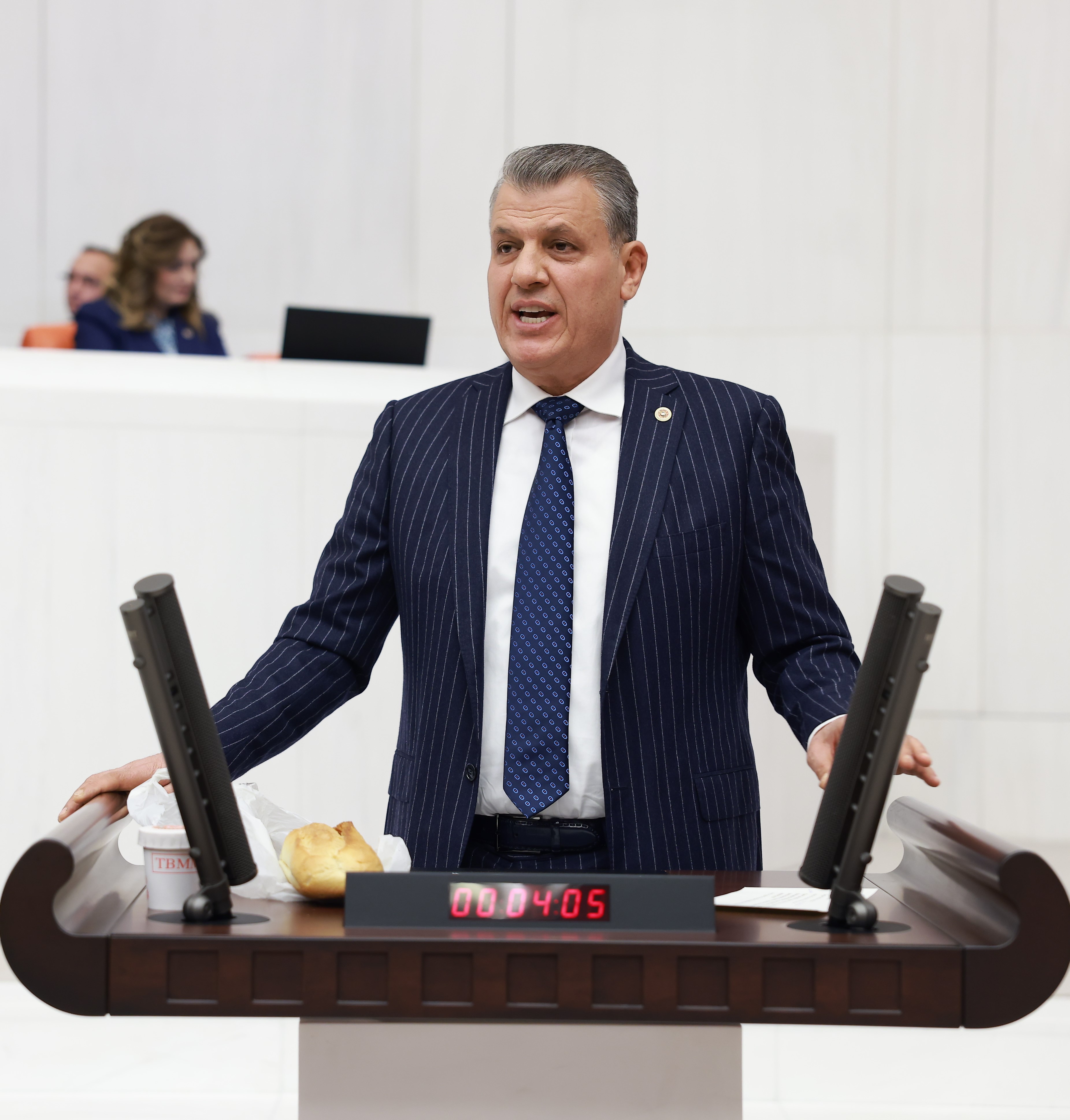 Ayhan Barut, 43 liraya dayanan mazot fiyatlarına Meclis’te isyan etti