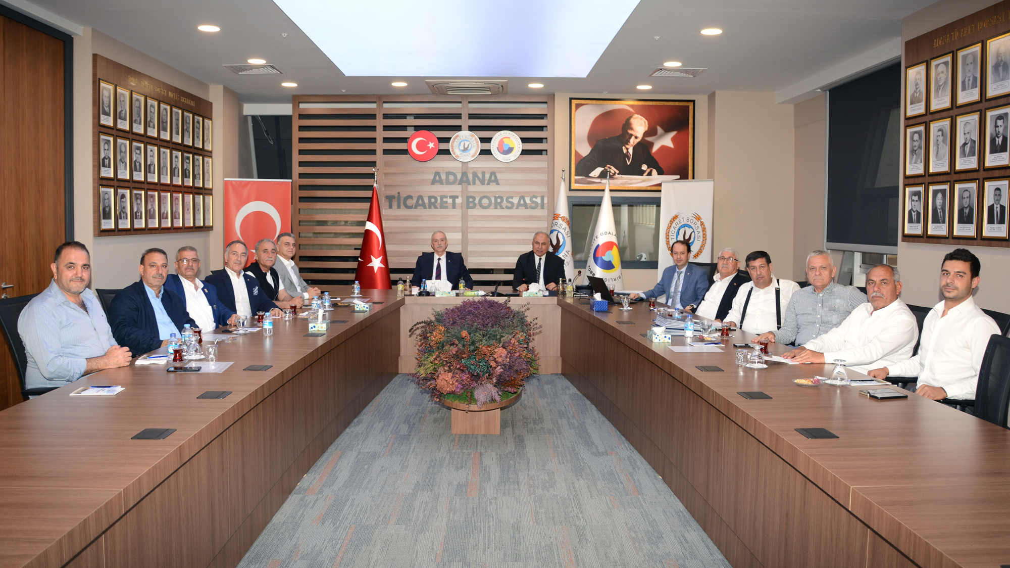 “Adana, Türkiye’nin lider şehirlerinden  biri olmak zorunda”