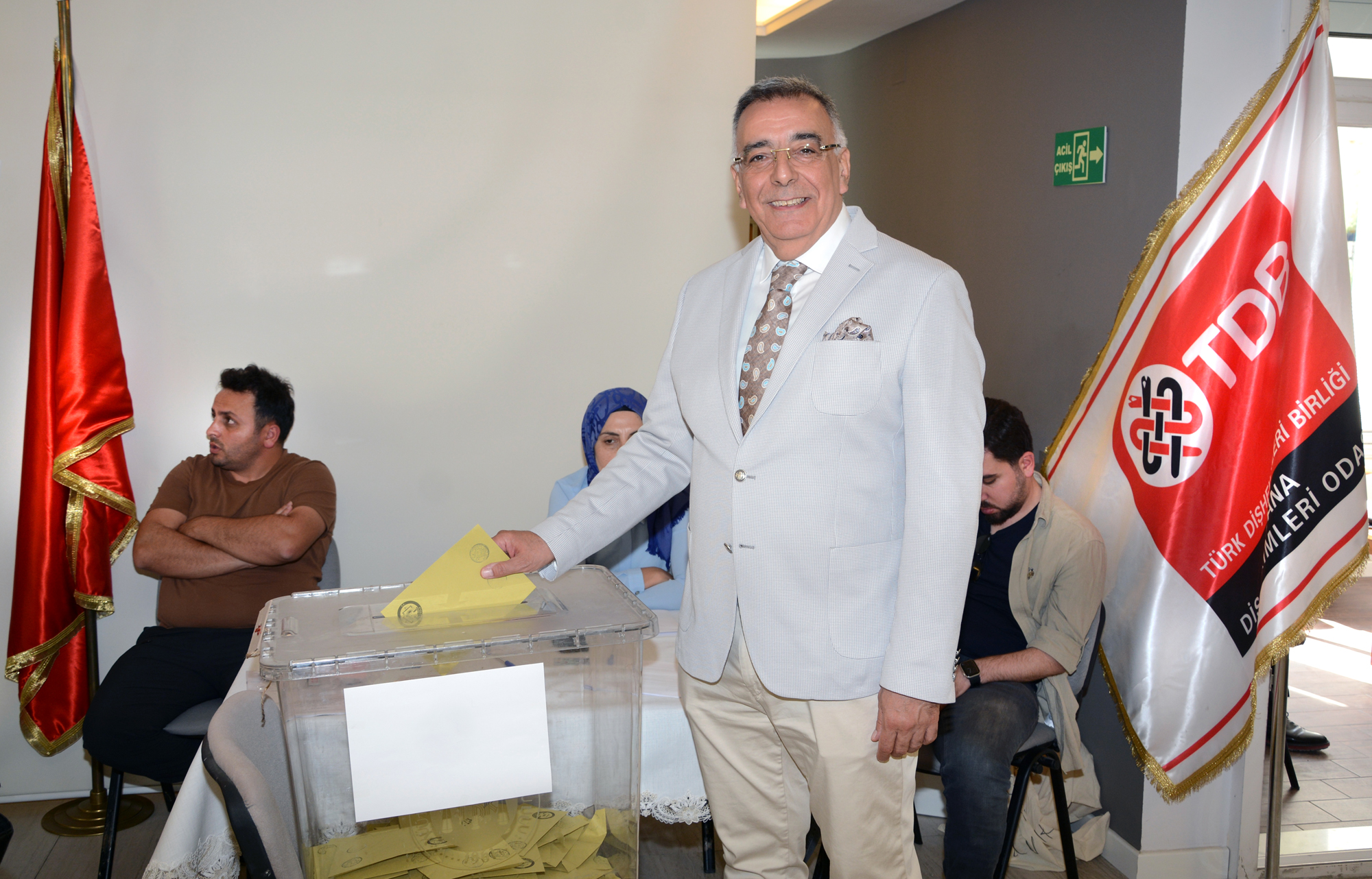 Adana Diş Hekimleri Odası’nda Dt. Fatih Güler ile Yola Devam