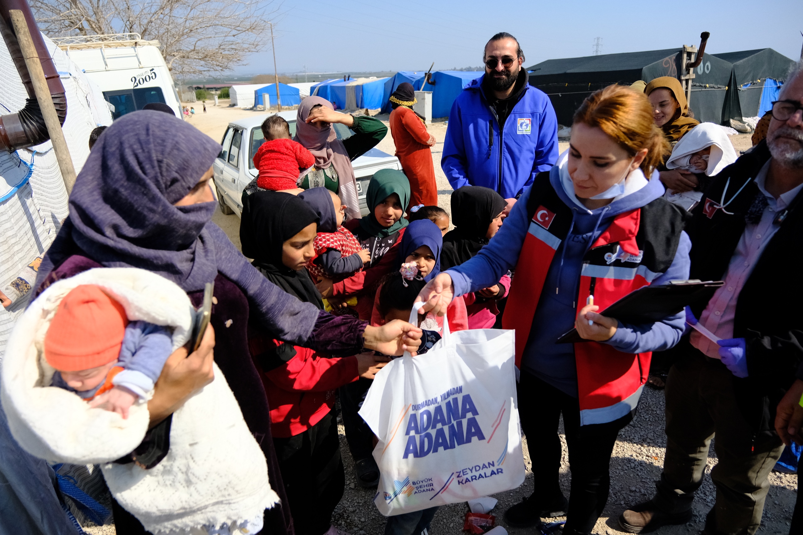 Büyükşehir, geçici tarım işçilerine yönelik sağlık hizmeti ve bilgilendirme çalışması gerçekleştirdi.
