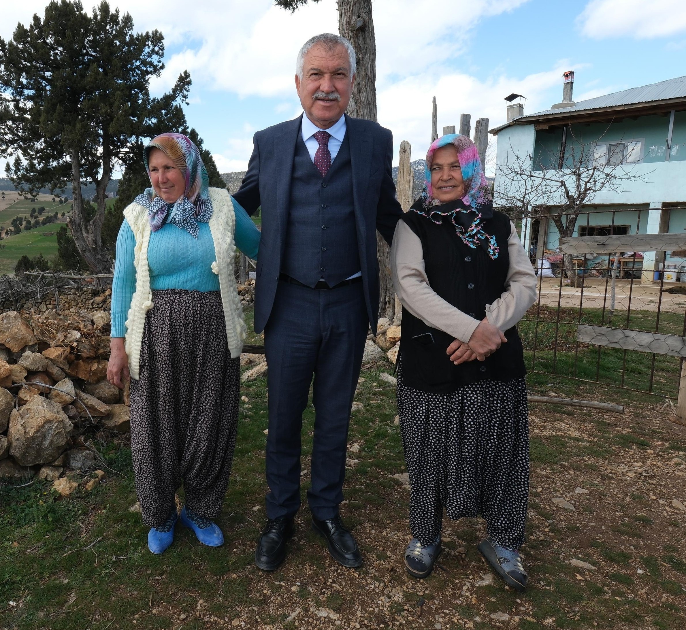 Çağdaş ve güçlü Türkiye için kadın erkek eşitliği…