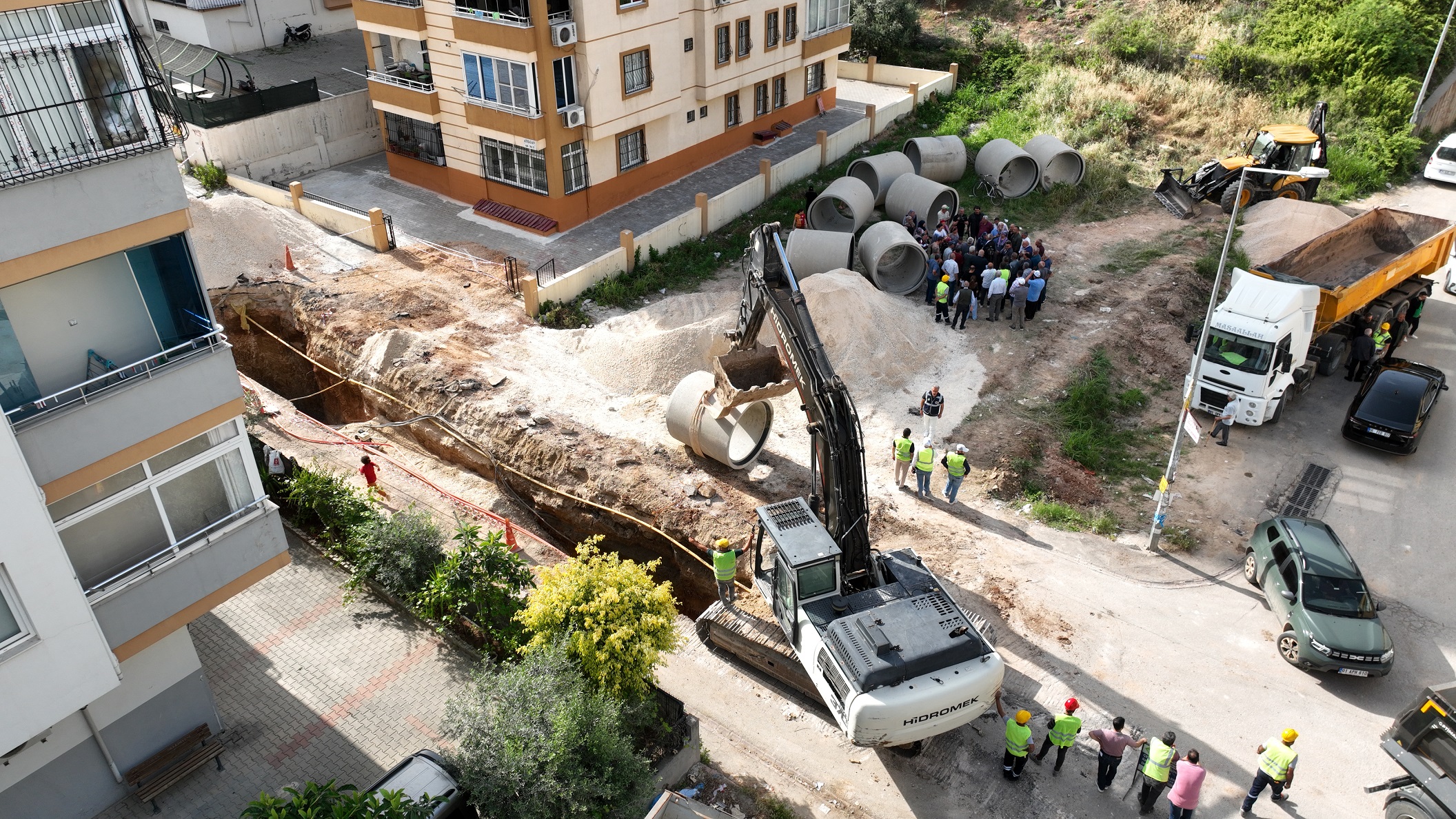 Adana’da 93 farklı noktada yağmur suyu hattı inşa edildi