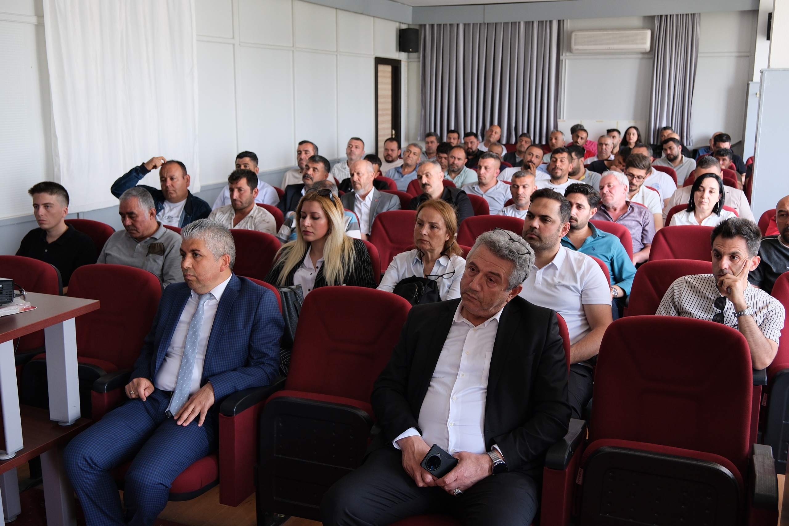 Devlet kurumları Sokak canlılarının rehabilitesi için bir araya geldi