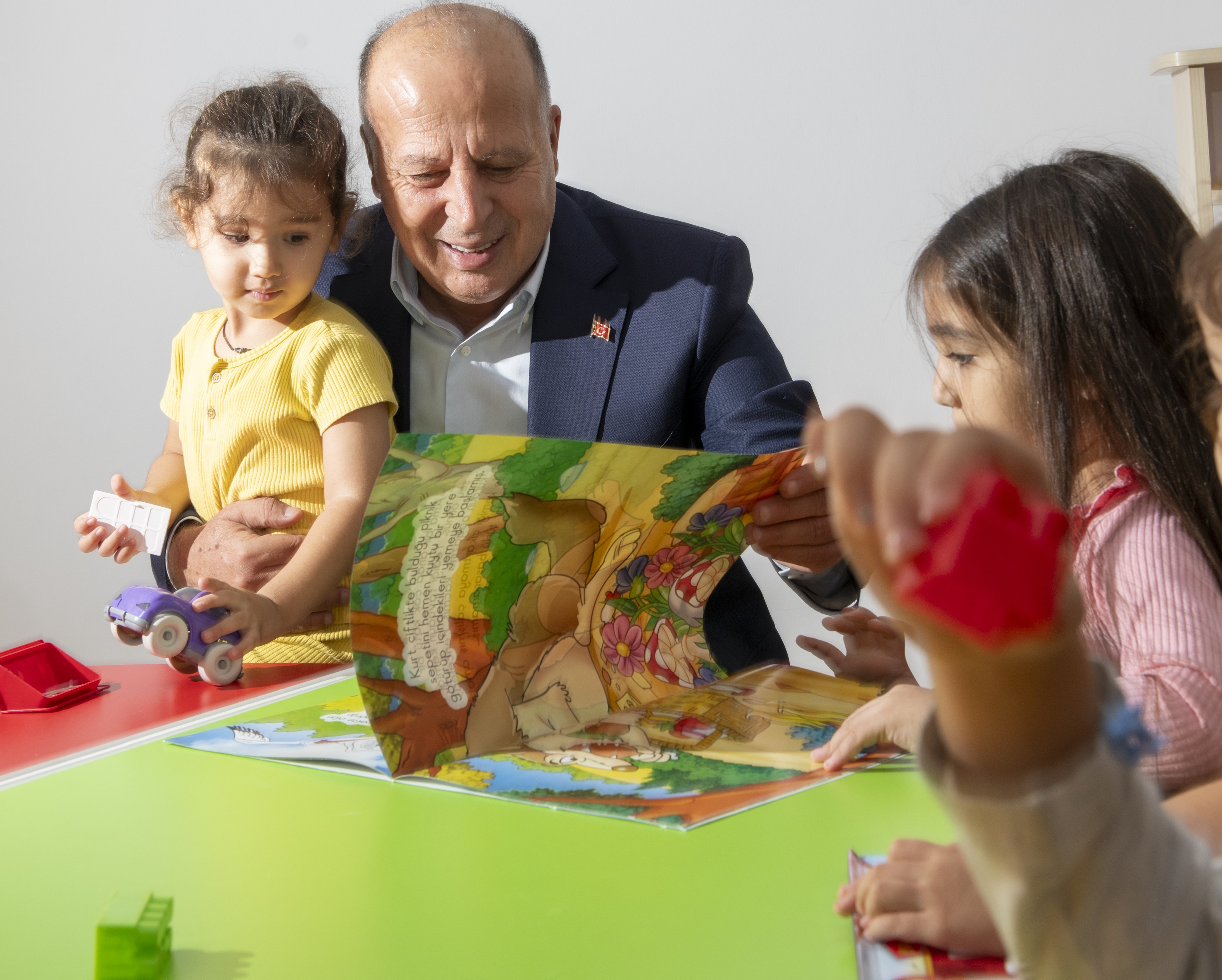 YÜREĞİR BELEDİYESİ KREŞLERİNE ÖN KAYITLAR BAŞLADI