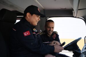 Özel gereksinimli Ahmet bir günlüğüne itfaiye eri oldu