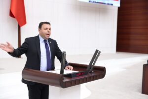 Ediz Ün: “Devlet Eliyle Çiftçi Batırılıyor”