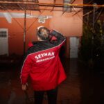 SEYHAN BELEDİYESİ YOĞUN YAĞIŞLARA KARŞI TEYAKKUZDA