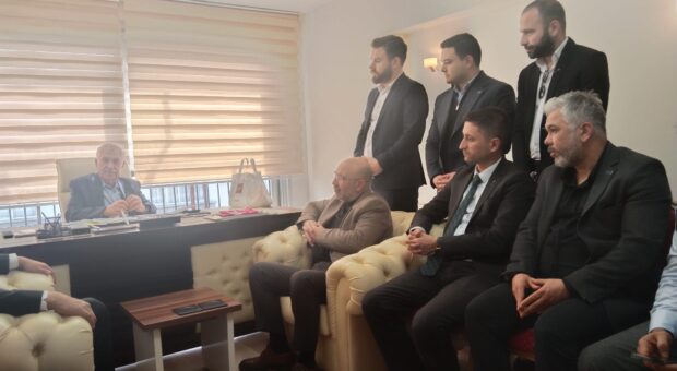 Anahtar Parti, Zeydan Karalar’ı çalışma ofisinde ziyaret etti.