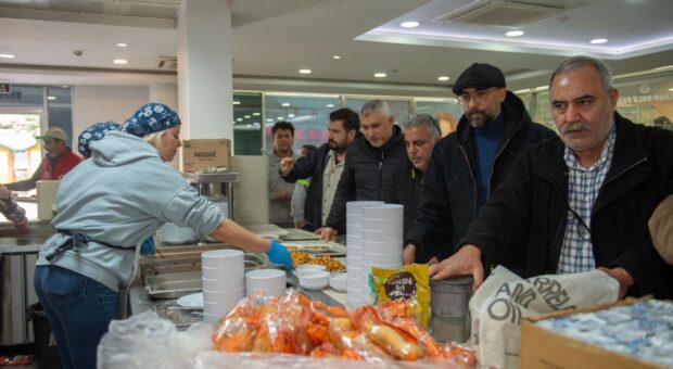 Seyhan Belediyesi Kent Lokantaları Ramazan Boyunca Ücretsiz Hizmet Verecek